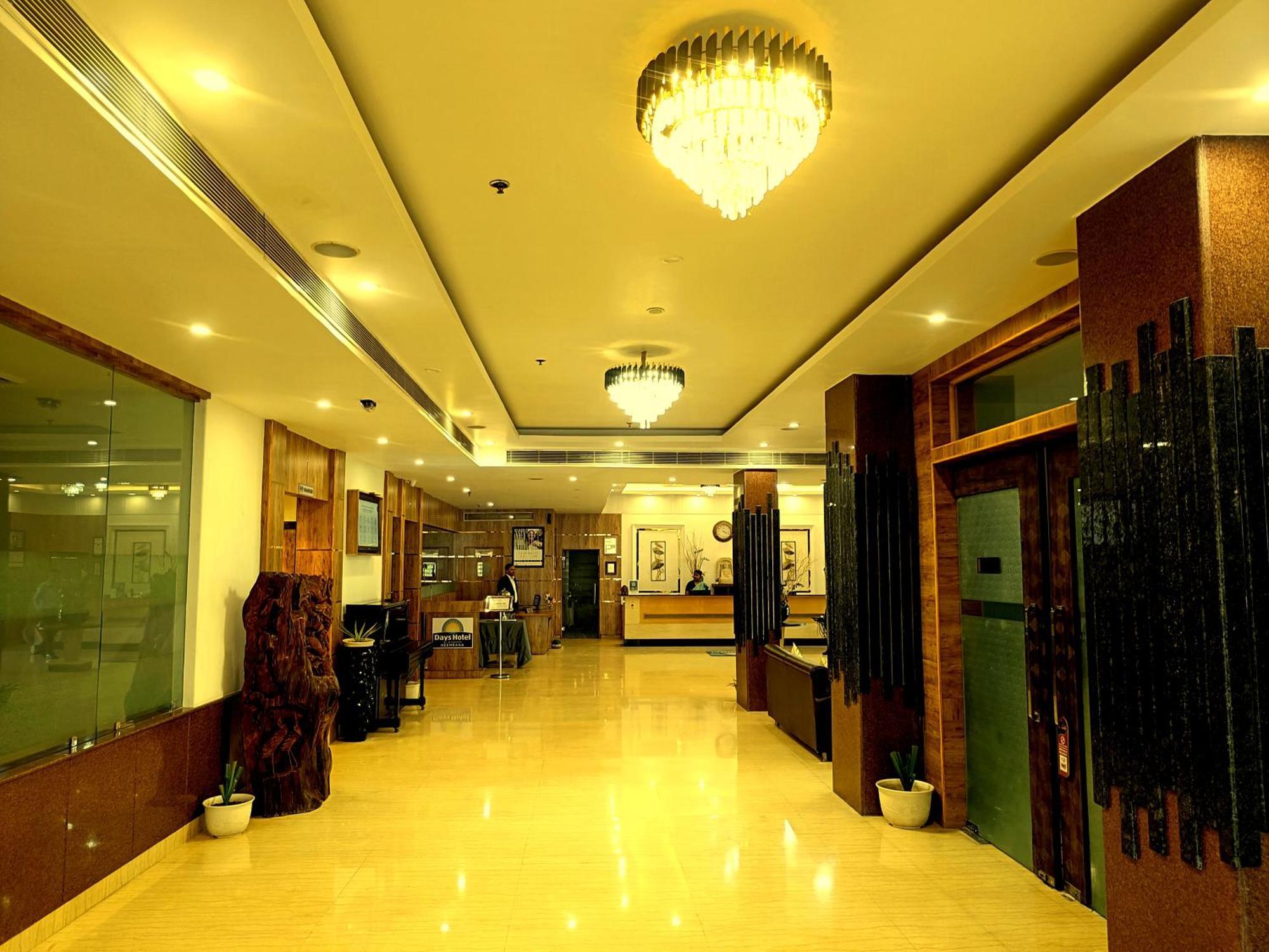 Days Hotel Neemrana Exterior foto