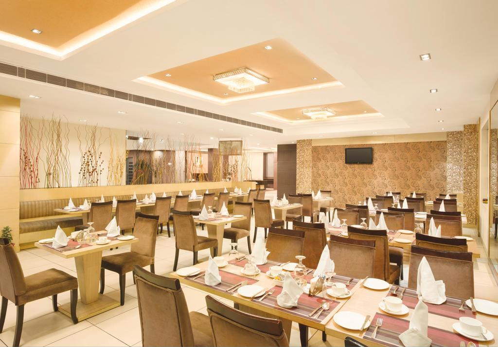 Days Hotel Neemrana Exterior foto