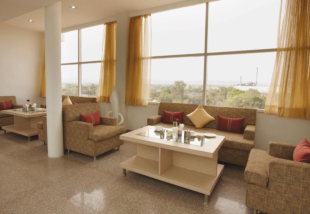 Days Hotel Neemrana Exterior foto